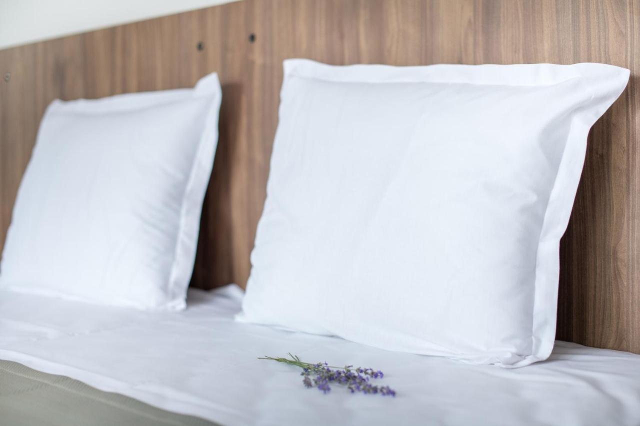 Cinema Hotel 프리모르스코 외부 사진
