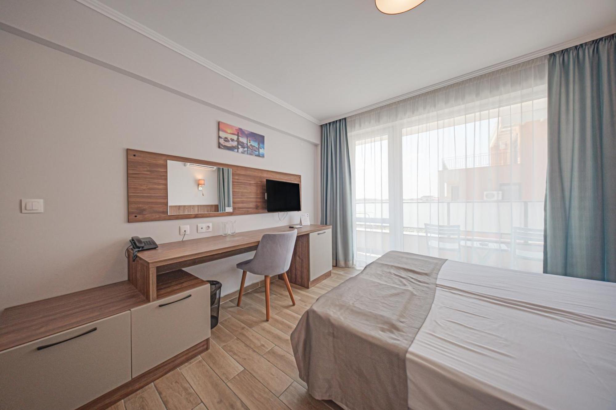 Cinema Hotel 프리모르스코 외부 사진