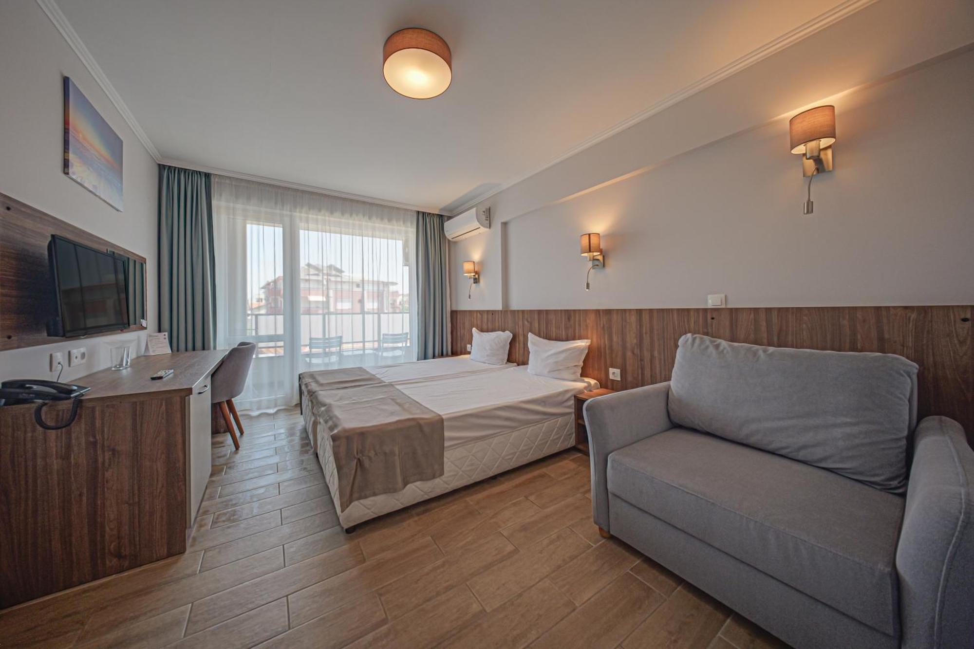 Cinema Hotel 프리모르스코 외부 사진